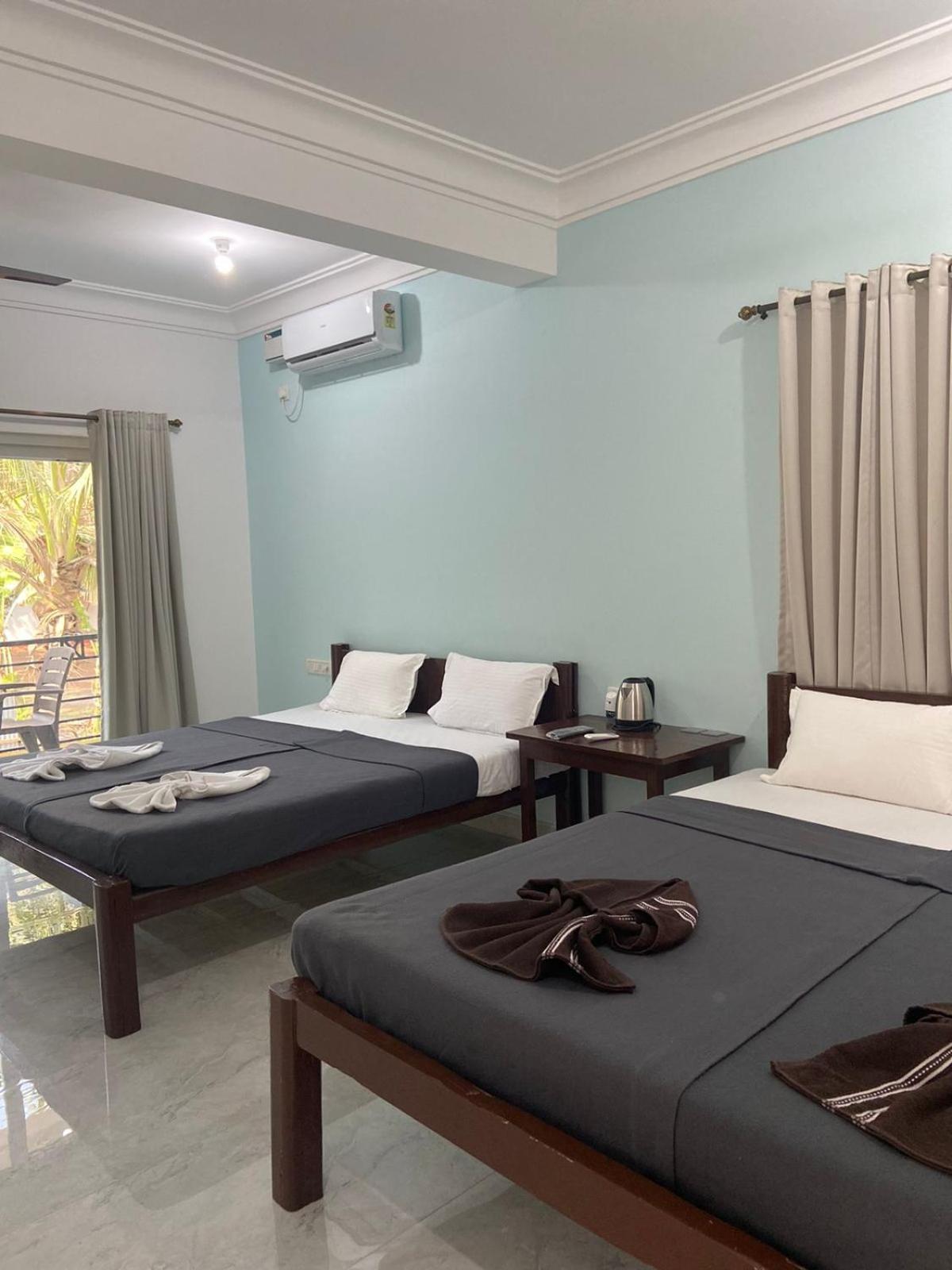 Ocean'S Edge By Vincen Hotel Calangute Luaran gambar