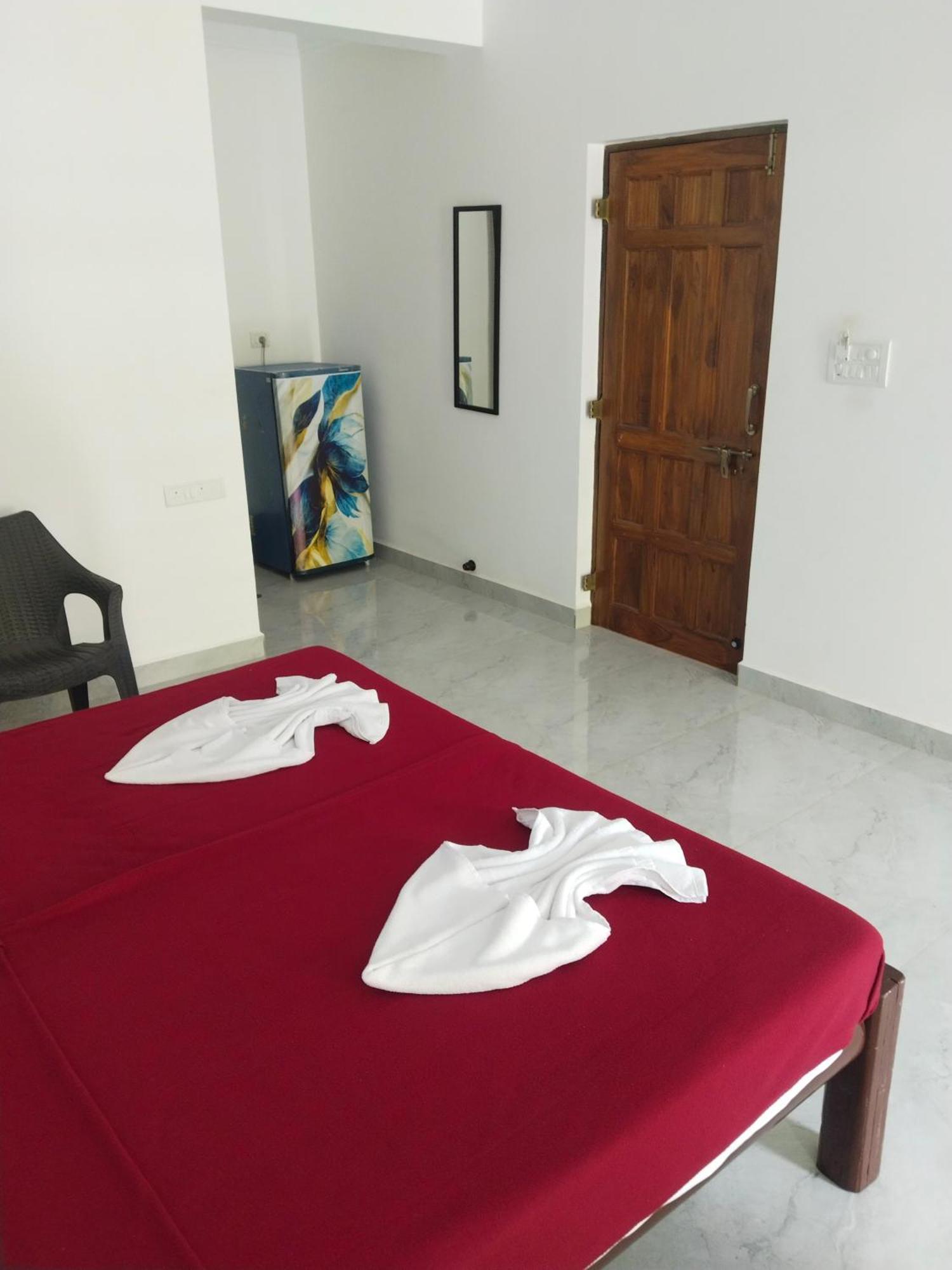 Ocean'S Edge By Vincen Hotel Calangute Luaran gambar