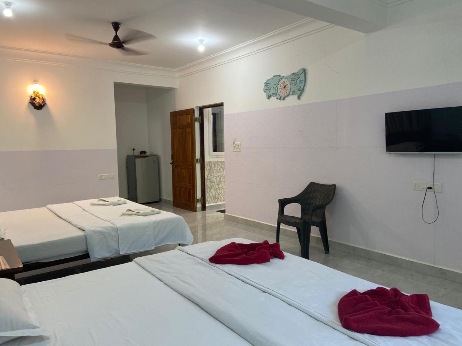 Ocean'S Edge By Vincen Hotel Calangute Bilik gambar